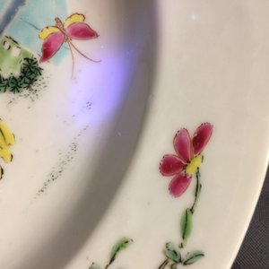 Two fine Chinese famille rose plates, Yongzheng, 1723-1735 — photo 5
