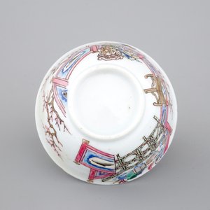 Two fine Chinese famille rose porcelain cups, Yongzheng, 1722-1735 — photo 13