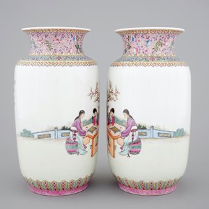 Two fine Chinese Republic famille rose porcelain rouleau vases, Jingdezhen, 20th C. — photo 4