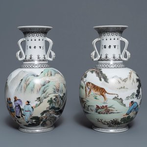 Two fine Chinese ruyi-handled vases, 2nd half 20th C. — photo 1