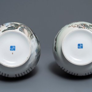 Two fine Chinese ruyi-handled vases, 2nd half 20th C. — photo 6
