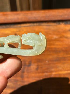 Two fine Chinese white jade carved belt hooks, Qing — photo 13