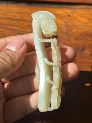 Two fine Chinese white jade carved belt hooks, Qing — photo 4