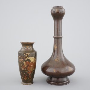 Two fine Japanese bronze vases, 18/19th C. — foto 1