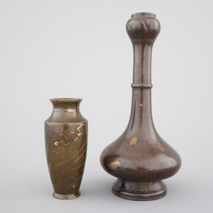 Two fine Japanese bronze vases, 18/19th C. — foto 3