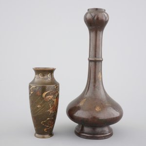 Two fine Japanese bronze vases, 18/19th C. — foto 4