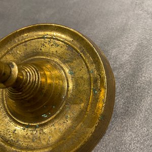 Two Flemish or Dutch knotted bronze candlesticks, 16th C. — 照片 16