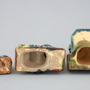 Two Flemish pottery lacemakers and a market lady, 1st half 20th C. — 照片 6