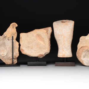 Two frieze fragments, a sculpture of Demeter and the head of a Gorgone, Italy and Greece, 5th/2nd C. B.C. — photo 2