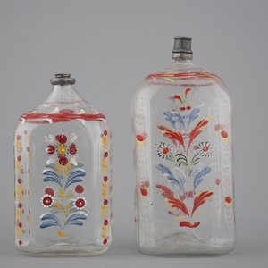 Two German painted glass flasks, 18th C. — 照片 3