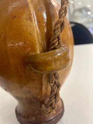 Two German stoneware bellarmine jugs and a pilgrim's flask, 17th C. — 照片 12