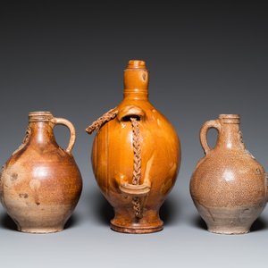 Two German stoneware bellarmine jugs and a pilgrim's flask, 17th C. — 照片 5