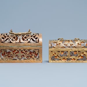 Two gilded and silvered brass reticulated caskets, France, 17th C. — photo 3