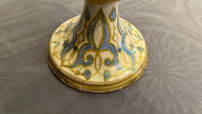 Two Hispano-Moresque lustre-glazed 'Alhambra' vases and a stone-inlaid wooden vase, Spain and Northern Africa, 19/20th C. — photo 15
