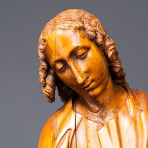 Two impressive Flemish carved oak figures of seated angels, 17th C. — photo 11
