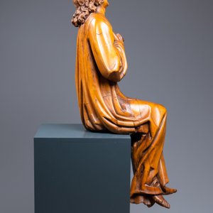 Two impressive Flemish carved oak figures of seated angels, 17th C. — photo 5