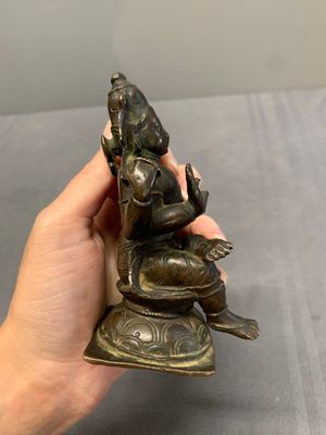 Two Indian bronze figures of Nandi and Shiva, and a South Asian bronze Garuda, 17th C. and later — photo 17
