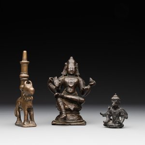 Two Indian bronze figures of Nandi and Shiva, and a South Asian bronze Garuda, 17th C. and later — photo 1