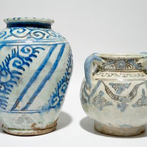 Two interesting Islamic fritware pottery vases, prob. Syria, 18th C. — photo 3