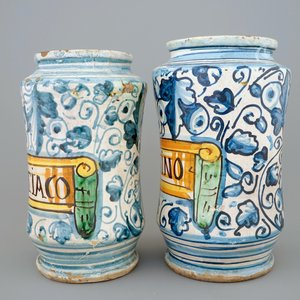 Two Italian maiolica albarelli, Montelupo, 17th C. — 照片 4