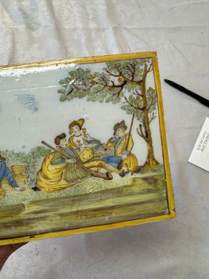 Two Italian maiolica ‘pastoral’ plaques, one dated 1745, Castelli, 18th C. — photo 22
