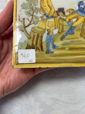 Two Italian maiolica ‘pastoral’ plaques, one dated 1745, Castelli, 18th C. — photo 6