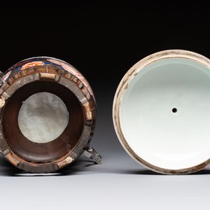 Two Japanese Imari covered bowls, one mounted in silver and wood and the other with gilt-bronze mounts, Meiji, 19th C. — photo 15