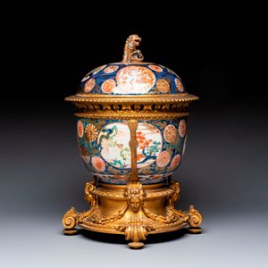 Two Japanese Imari covered bowls, one mounted in silver and wood and the other with gilt-bronze mounts, Meiji, 19th C. — photo 5