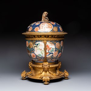 Two Japanese Imari covered bowls, one mounted in silver and wood and the other with gilt-bronze mounts, Meiji, 19th C. — photo 6
