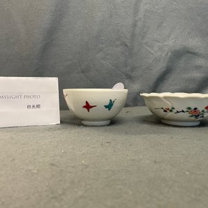 Two Japanese Kakiemon-style bowls and a dish, Edo — photo 14