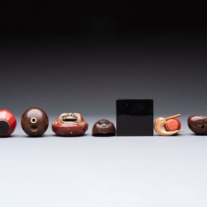 Two Japanese lacquer inro, a pipe and seven netsuke, some signed, Edo/Meiji, 18/19th C. — 照片 8
