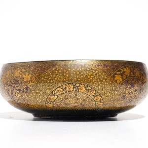 Two Kashmir painted papier mache boxes and a bowl, India, 19th C. — photo 5