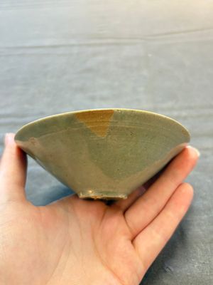 Two Korean celadon bowls with incised floral design, probably Goryeo/Joseon, 14/15th C. — 照片 4