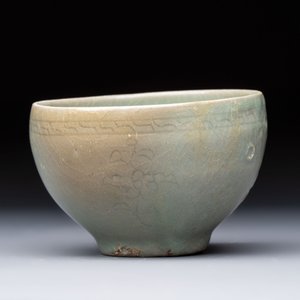 Two Korean celadon bowls with incised floral design, probably Goryeo/Joseon, 14/15th C. — 照片 8