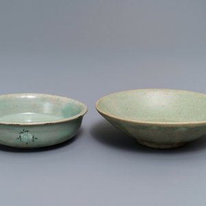 Two Korean celadon porcelain bowls, Goryeo/Joseon, 14/15th C. — 照片 2