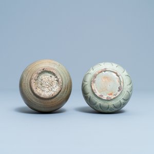 Two Korean celadon vases, probably Goryeo/Joseon, 14/15th C. — photo 6