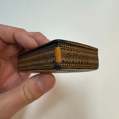 Two lacquered rectangular snuff boxes, Qajar and Ottoman Empire, 19th C. — 照片 23