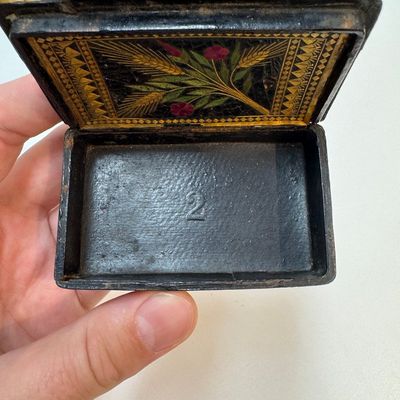 Two lacquered rectangular snuff boxes, Qajar and Ottoman Empire, 19th C. — 照片 31