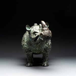 Two large Chinese archaistic bronze rhino- and melon-form vessels, 20th C. — foto 5