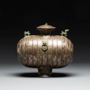Two large Chinese archaistic bronze rhino- and melon-form vessels, 20th C. — foto 9
