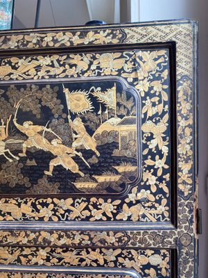 Two large Chinese Canton black and gilt-lacquered panels, 19th C. — 照片 5