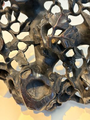 Two large Chinese carved wooden stands, 19th C. — foto 9