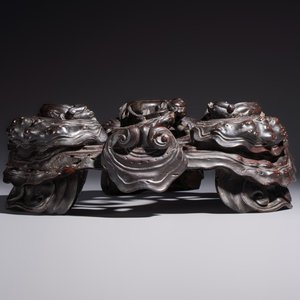 Two large Chinese carved wooden stands, 19th C. — foto 8