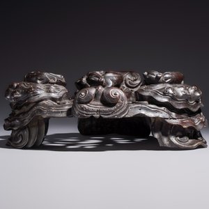 Two large Chinese carved wooden stands, 19th C. — foto 10