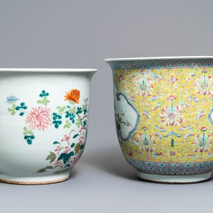 Two large Chinese famille rose jardinières, 19th C. — 照片 2