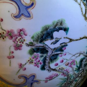 Two large Chinese famille rose jardinières, 19th C. — 照片 22
