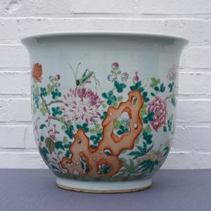Two large Chinese famille rose jardinières, 19th C. — 照片 7