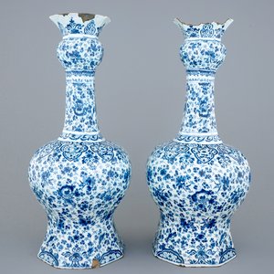 Two large Dutch Delft garlic neck vases with millefiori design, late 17th C. — photo 1