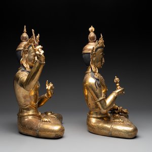 Two large gilt bronze figures of a Tara and Manjusri, Nepal, 20th C. — 照片 2