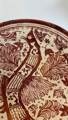Two large Hispano-Moresque lustre-glazed dishes with a bird, Valencia or Manises, Spain, late 16th C. — 照片 21